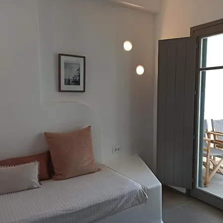 Amphitrite Suites Santorini